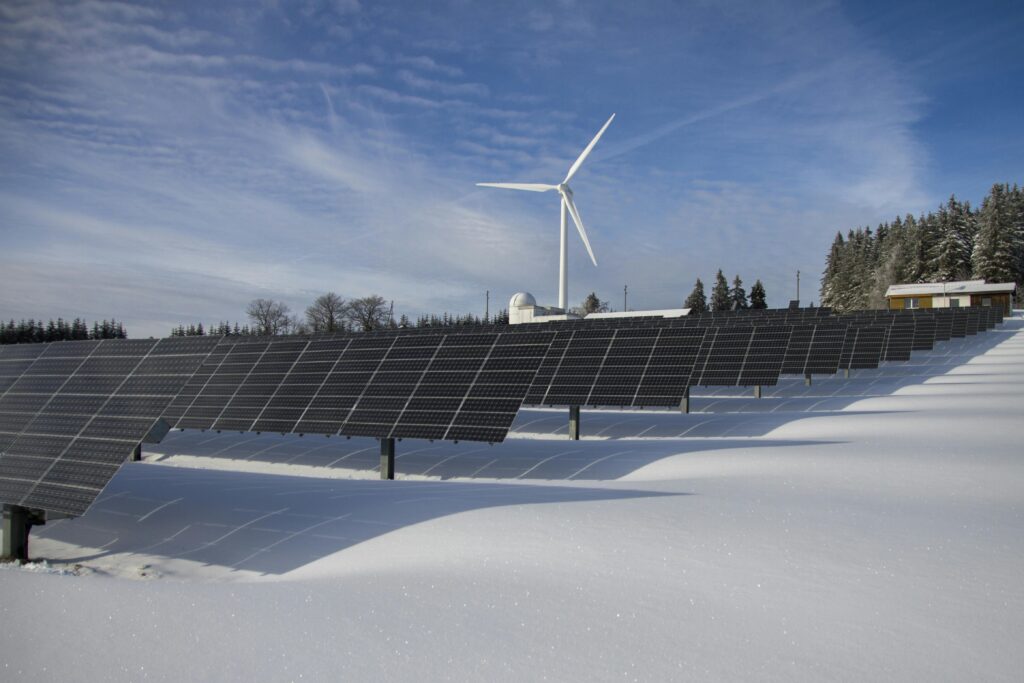 Solar energy refers to the energy that comes from the sun. Every day, the sun radiates massive amounts of light and heat, which can be converted into usable forms of energy. Unlike fossil fuels such as coal, oil, or natural gas, solar energy is abundant, renewable, and does not release harmful greenhouse gases when used to generate electricity.